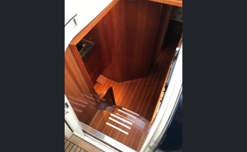 Cayman 38 WA Walkaround-kuva-8